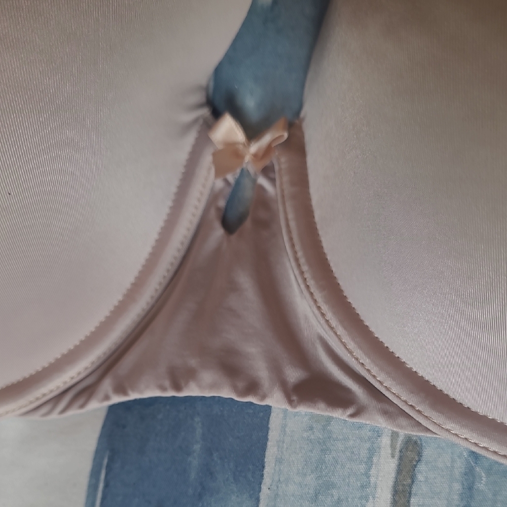 Torrid Curve 40D Bra - Picture 3 of 6